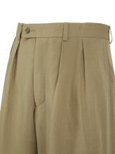 Pleated high waist trouser