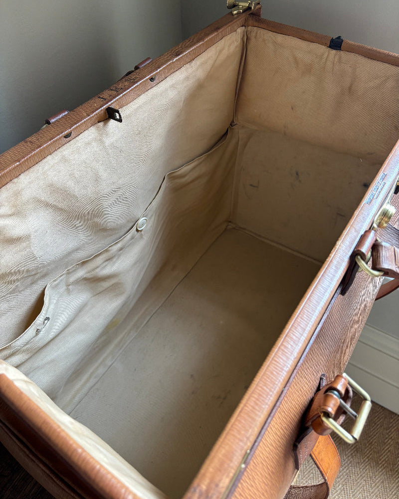 Interior of Vintage 1930s Leather Gladstone Kit bag in perfect condition.