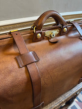 Vintage leather Gladstone kit bag