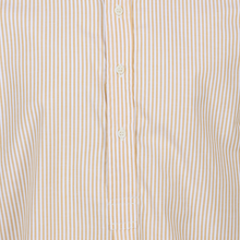 Placket detail