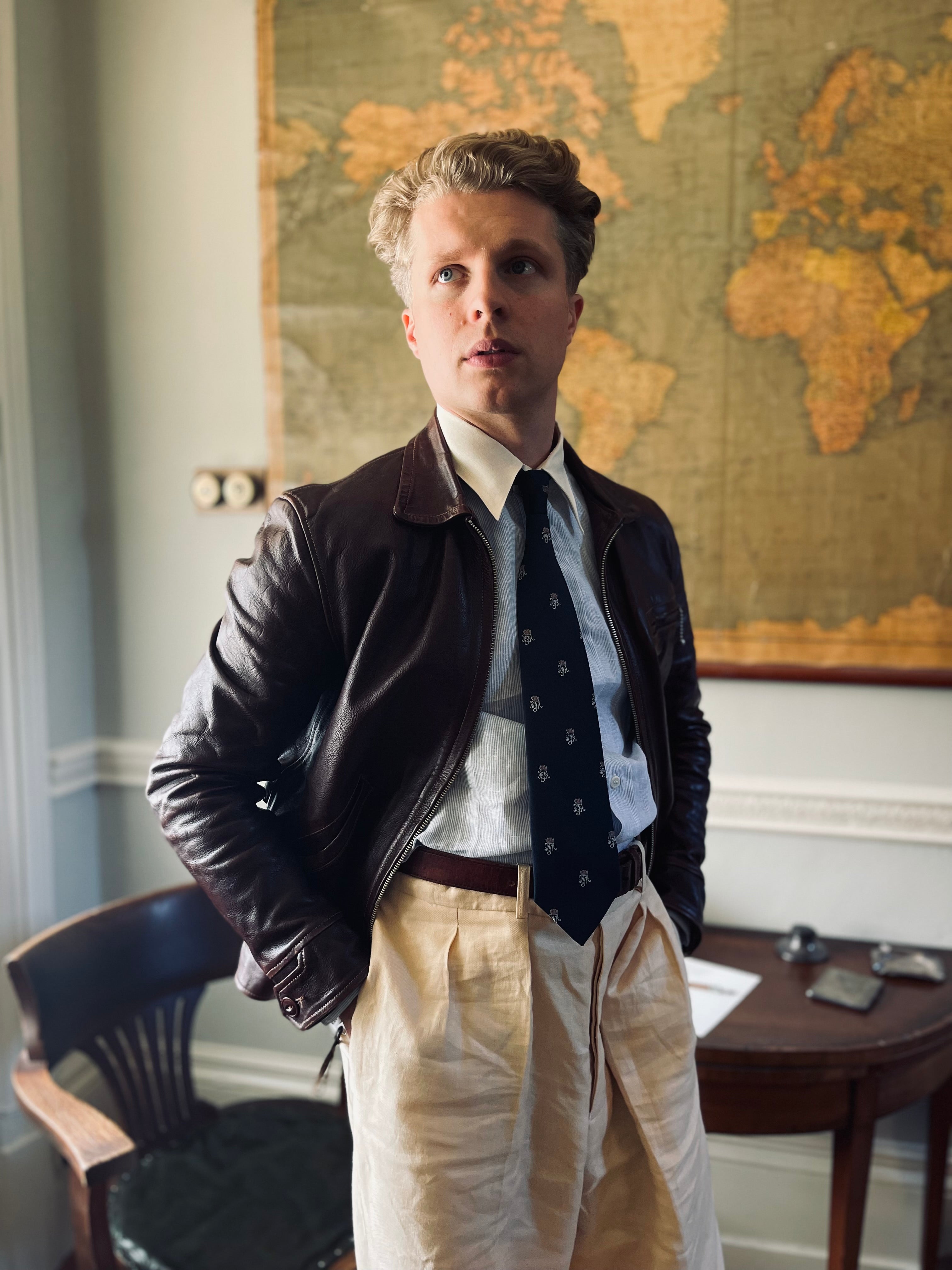 spearpoint collar dress shirt An Ode to the Spearpoint Collar