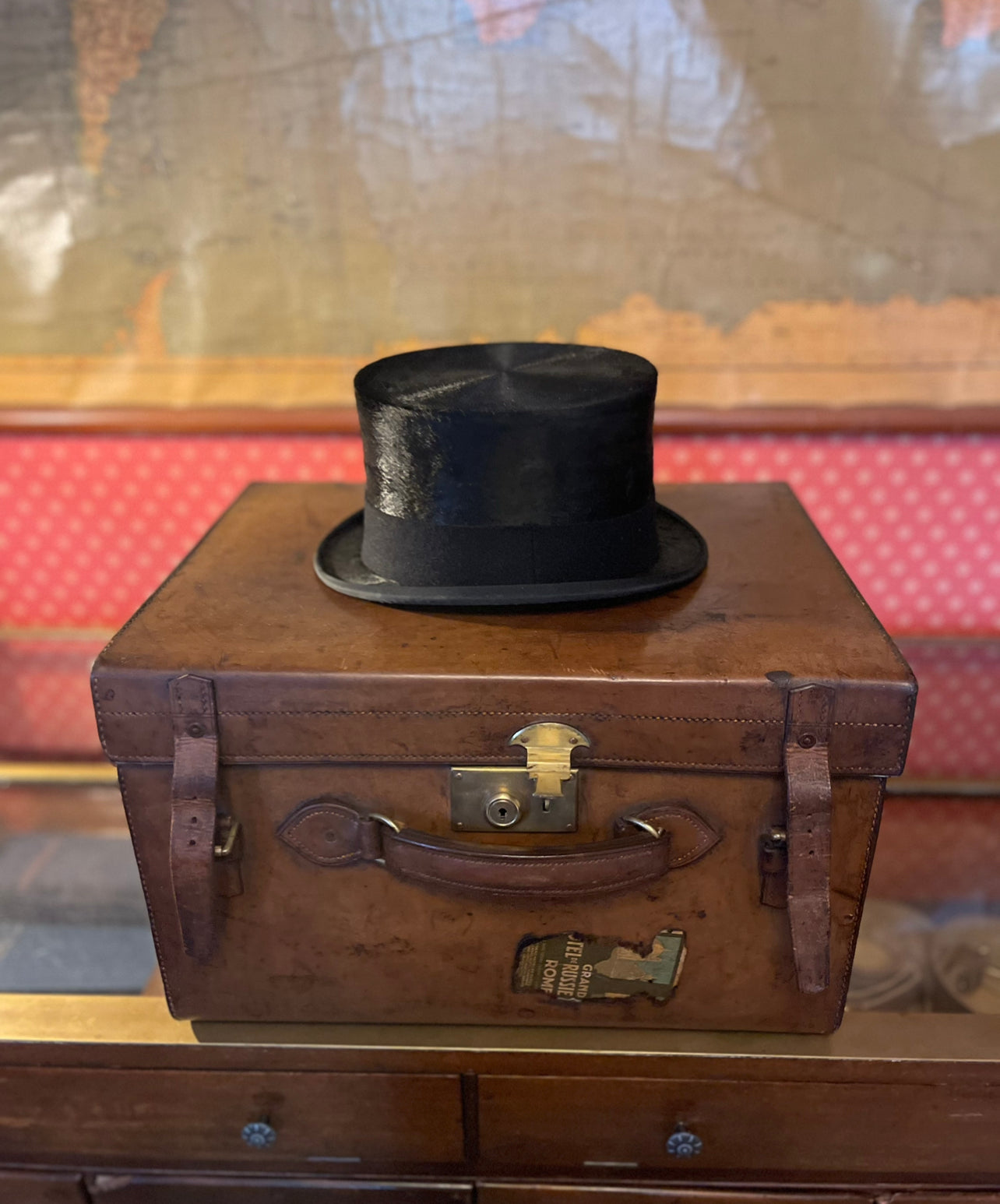 Vintage Leather Hat Box with top hat