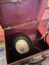 Black fur felt top hat circa 1900s