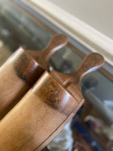 Wooden shoe trees