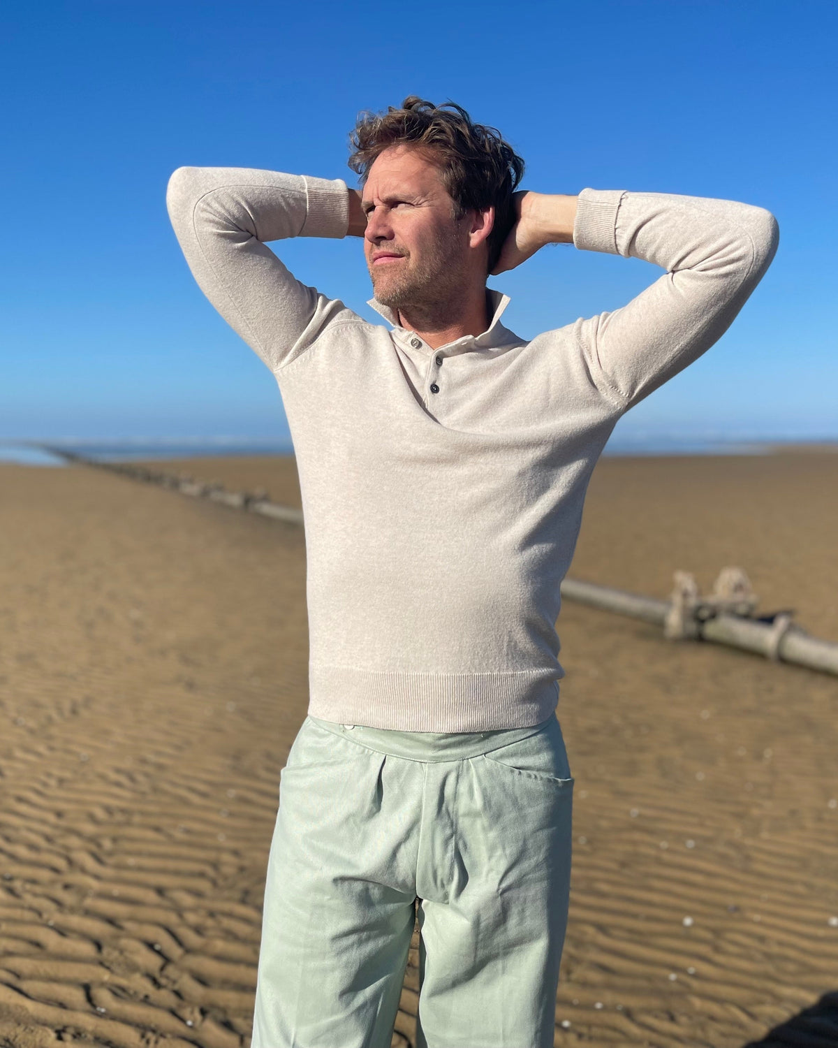 Wool collared pullover