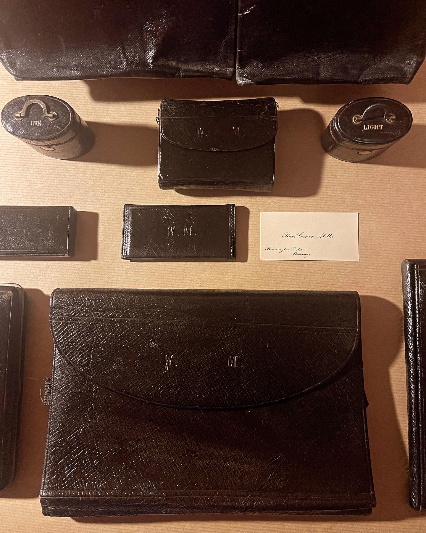 A BARRETT & SONS / G BETJEMANN CROCODILE LEATHER DRESSING CASE c. 1879