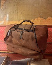 Leather gladstone bag