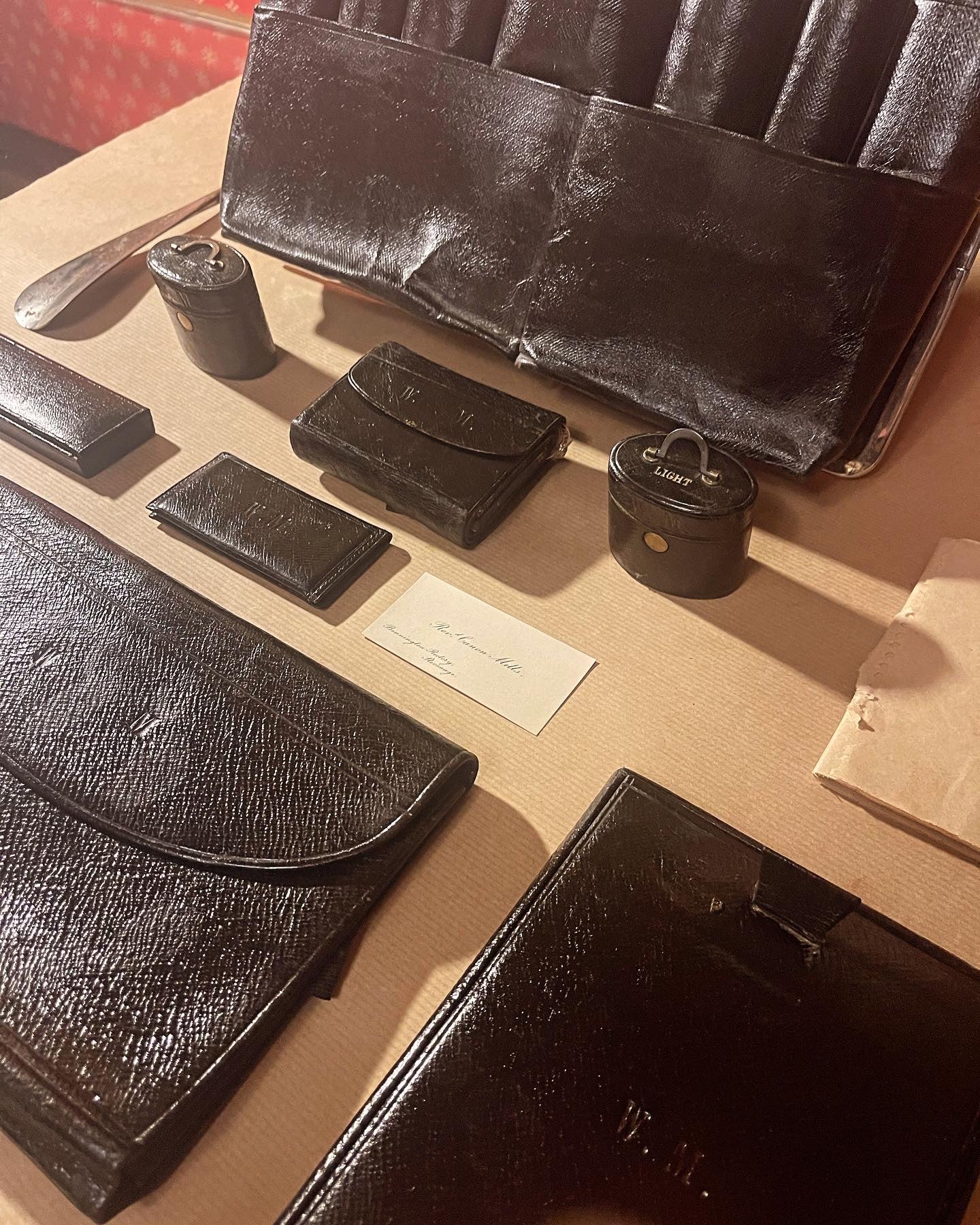 A BARRETT & SONS / G BETJEMANN CROCODILE LEATHER DRESSING CASE c. 1879