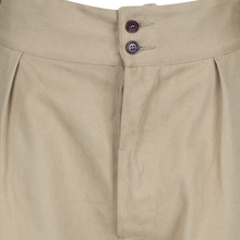 Wide waistband pleated Gurkha shorts